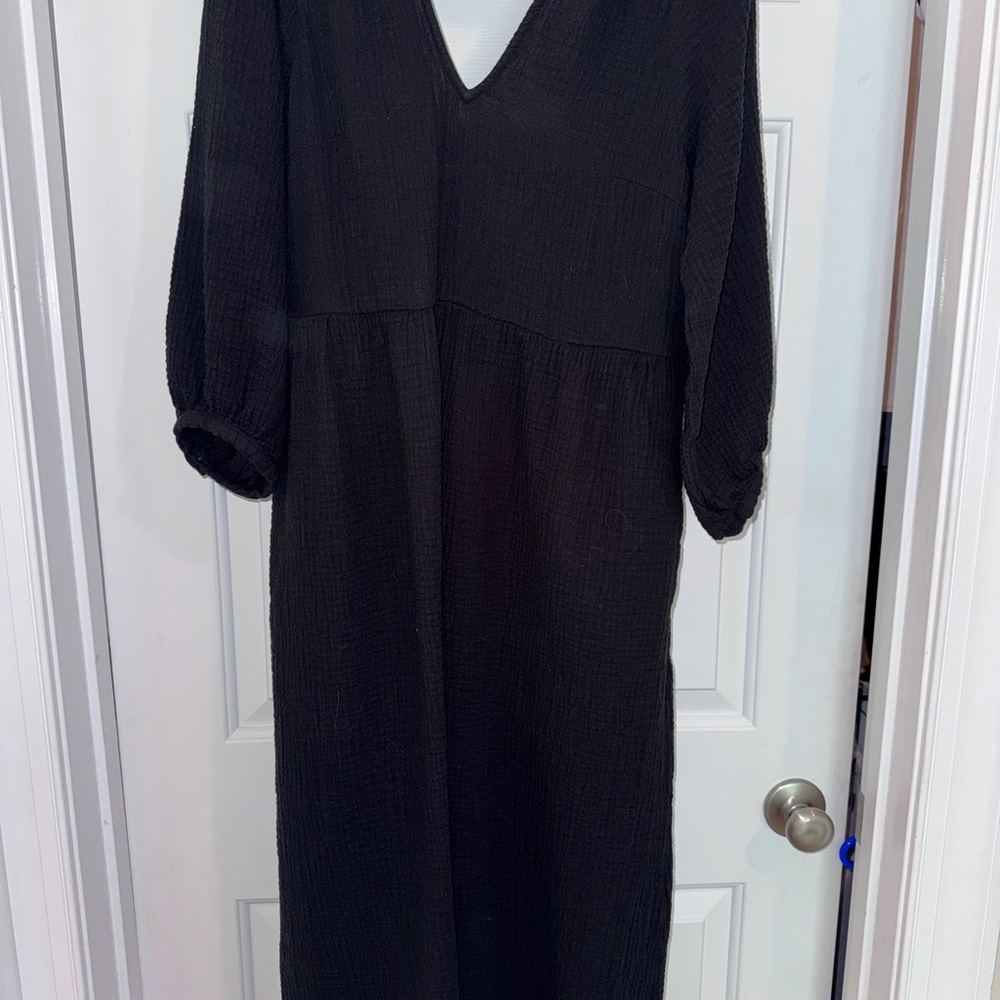 Madewell Black V-Neck Bishop Sleeve Midi Dress